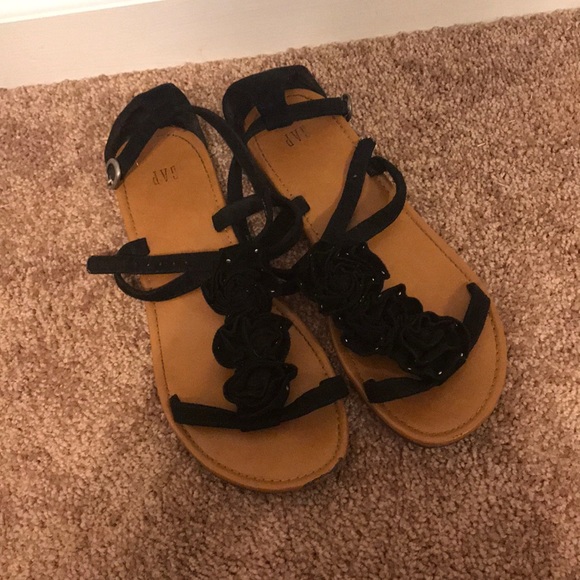 GAP black strappy sandals - Picture 3 of 5